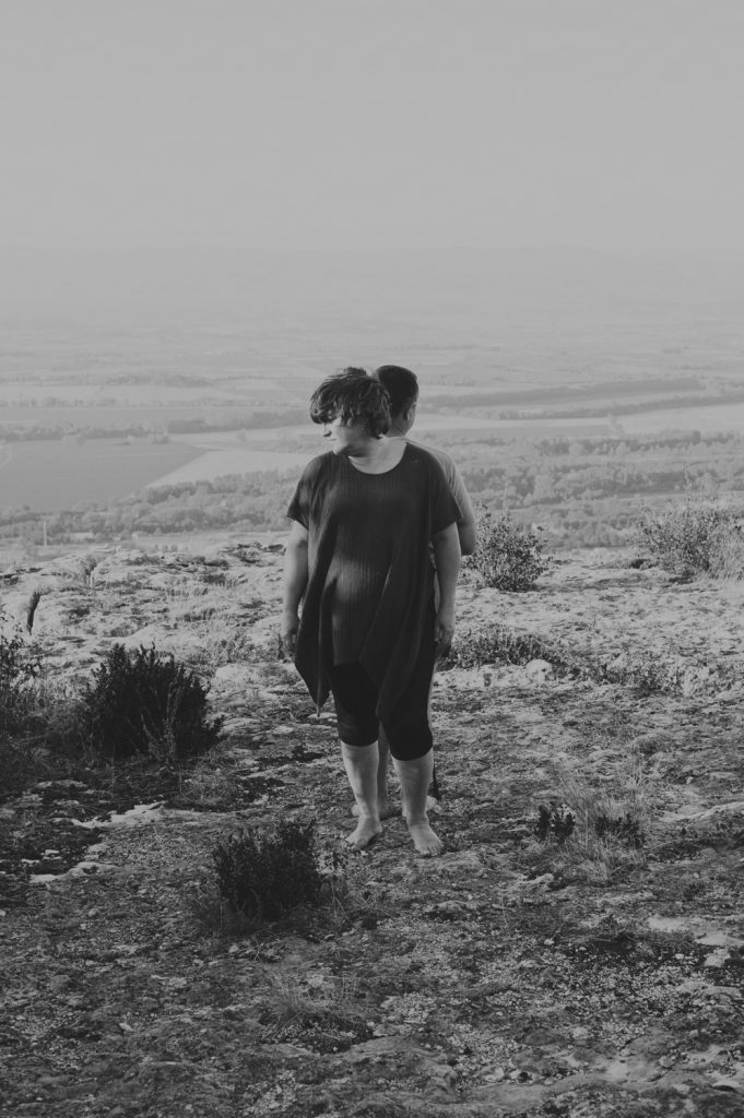 apache palace serie photo documentaire contemporary photographic analog nikon canon in frame inframe elise boularan interview nature element