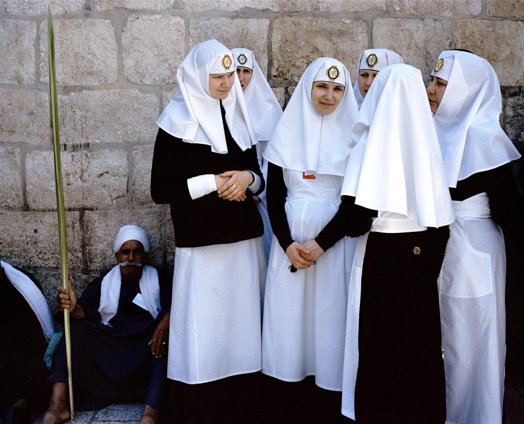 in frame israel valentine vermeil tradition gathering religious living together documentary photography middle east