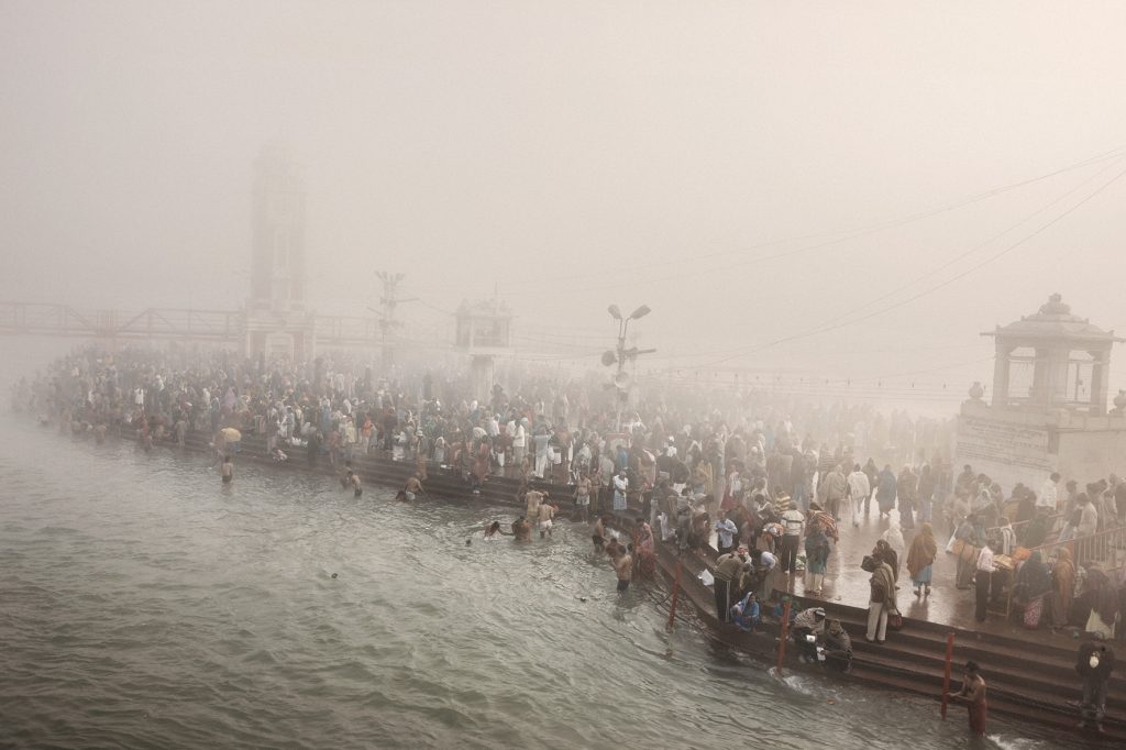 inframe in frame giulio di sturco ganga ma india river documentary environment climate change pollution Gost book