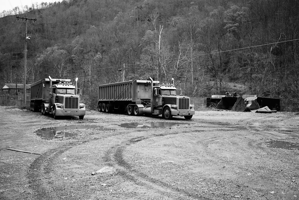 in frame louise honée hsbc 2020 prize photography documentary contemporary we love where we live west virginia appalachian usa mcdowell county youth kalel koven valentine zeler interview article magazine process project long term