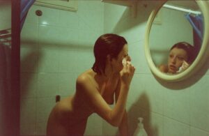 in frame interview elena zagari un mondo proprio italian italy italie italia napoli napolitan naples photography photographer woman youth women storytelling narrative empowerment kalel koven portrait daily life